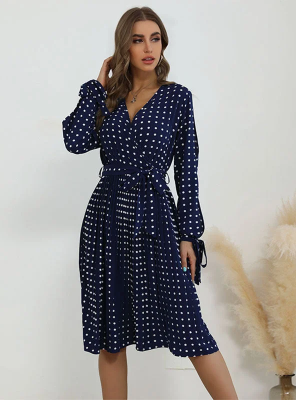 V-neck Pleated Polka Dot Mid-length Dress Sleeveless unclassified dresses